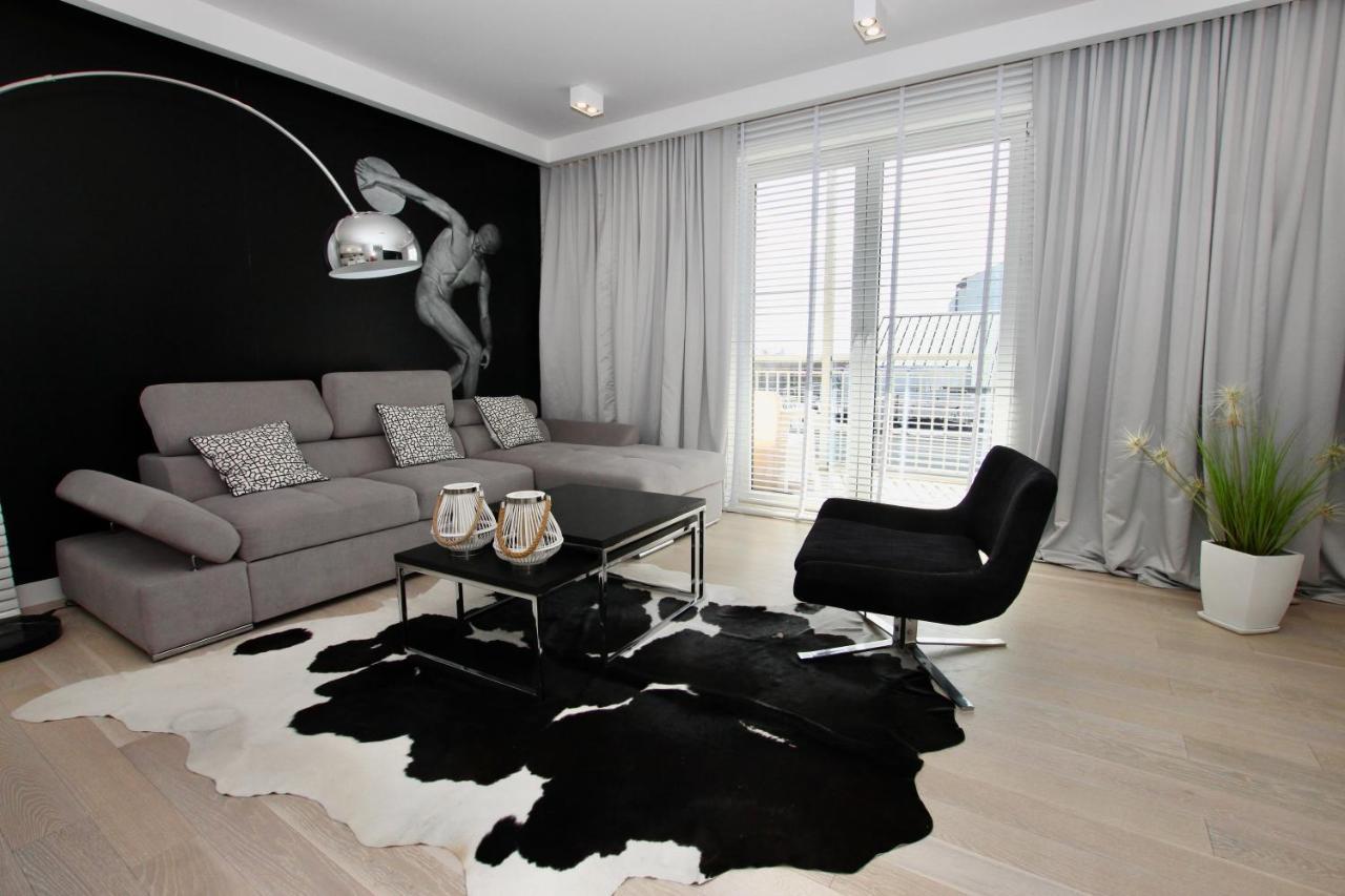 Apartamenty Bursztynowe Komnaty Darlowko Exteriör bild