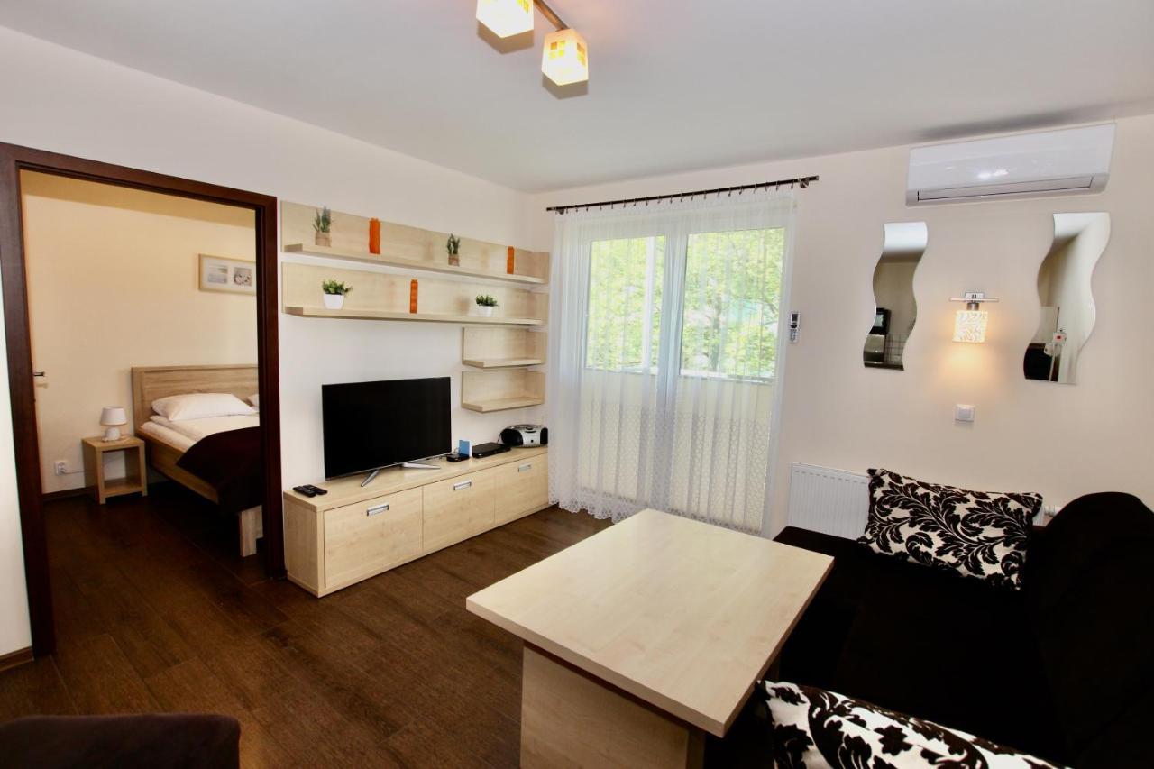 Apartamenty Bursztynowe Komnaty Darlowko Exteriör bild