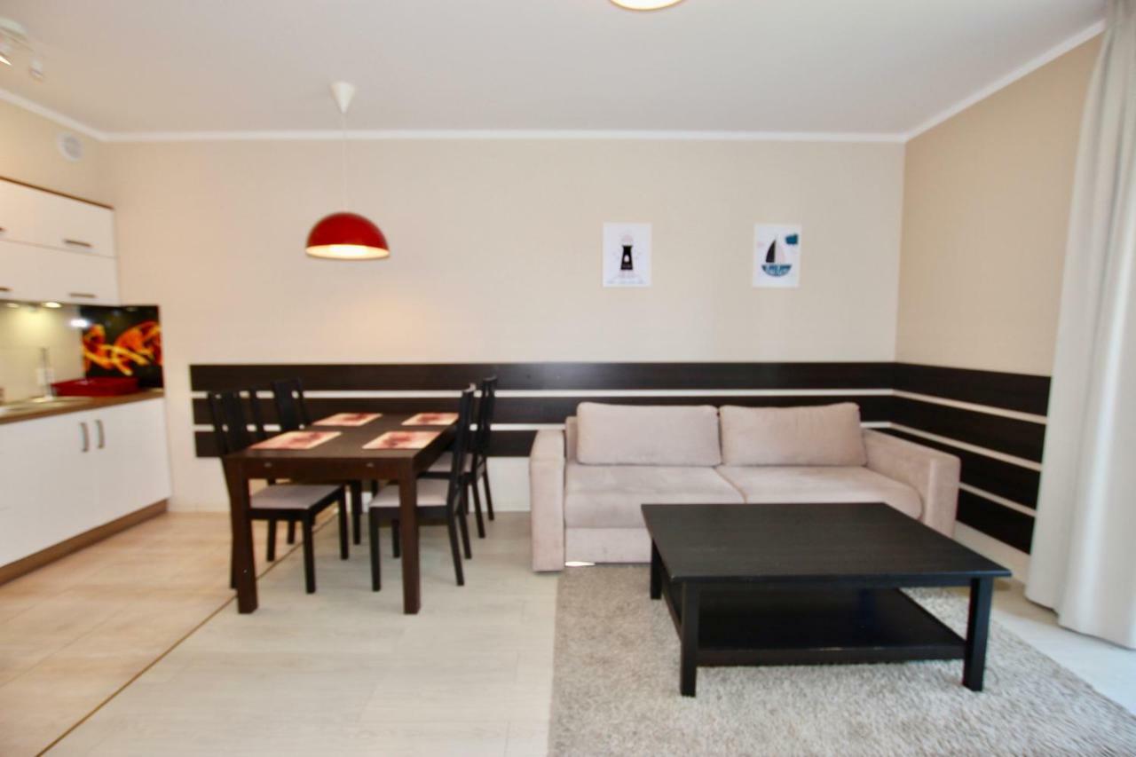 Apartamenty Bursztynowe Komnaty Darlowko Exteriör bild
